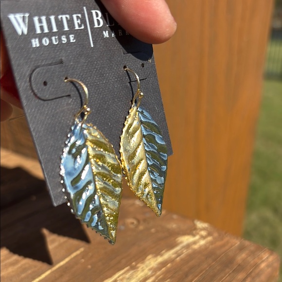 NWT! White House Black Market Gold and Silver Leaf Earrings Match Everything - Picture 4 of 4